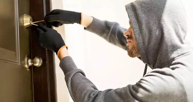 Emergency Motel Lock Repairs—Available 24/7 in Bartow, FL